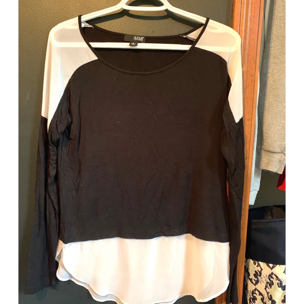 Cute long sleeved shirt